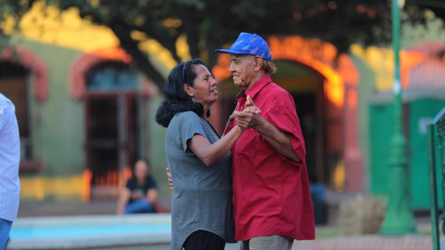 Se realizará viernes de danzón en la Plaza Juárez