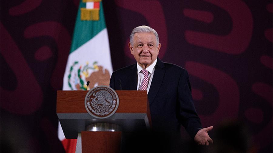 AMLO pide a los periodistas autolimitarse en las mañaneras por veda electoral